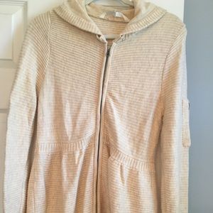 Large like new Athleta hooded zip front sweater.